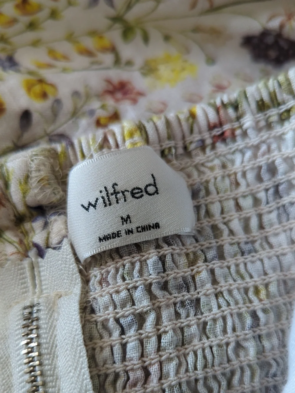 Aritzia Wilfred Villet Linen Floral Blouse in White in Medium - Picture 9 of 9